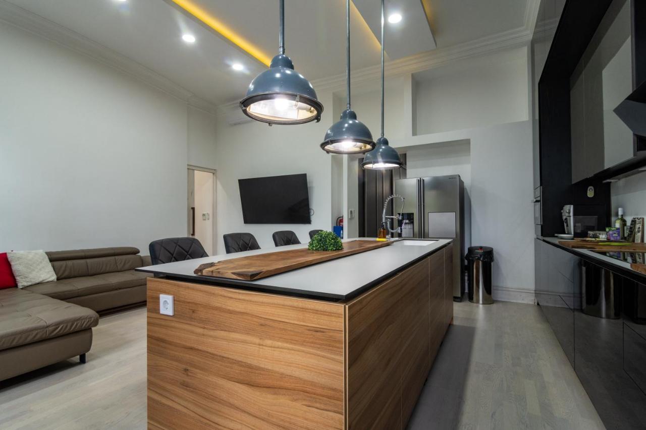 Tower Szeged Belvarosi Exkluziv Panoramas Apartman - Free Parking Exteriér fotografie